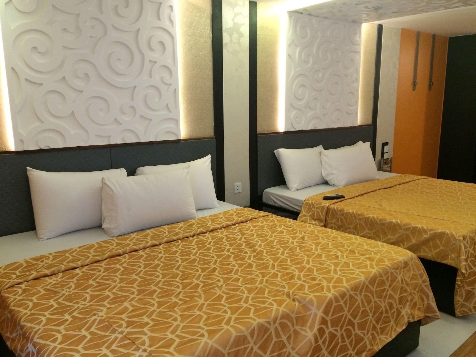Eurotel Vivaldi Araneta Quezon City Buitenkant foto