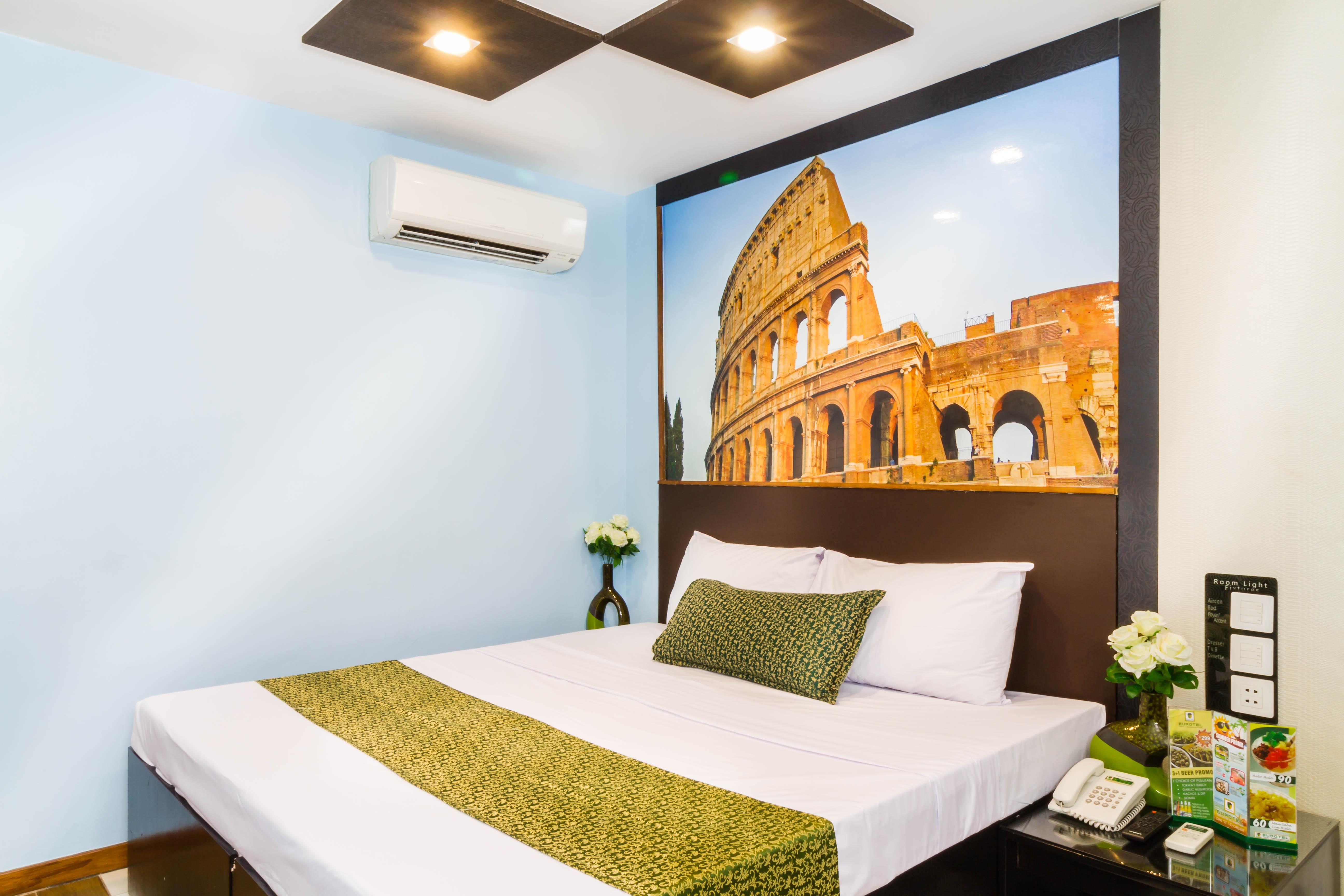 Eurotel Vivaldi Araneta Quezon City Buitenkant foto