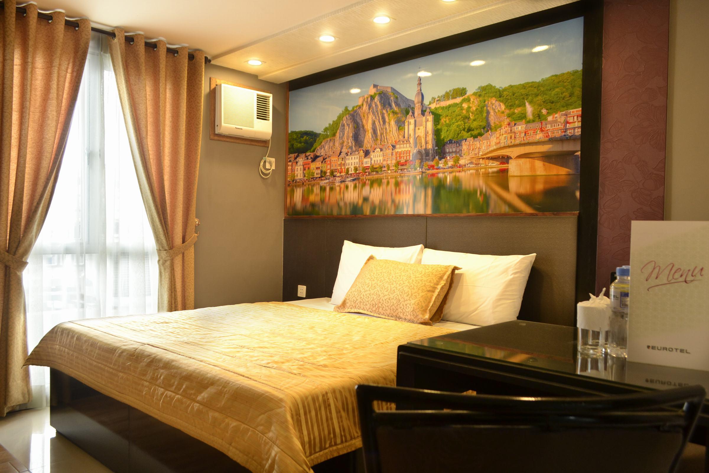 Eurotel Vivaldi Araneta Quezon City Buitenkant foto